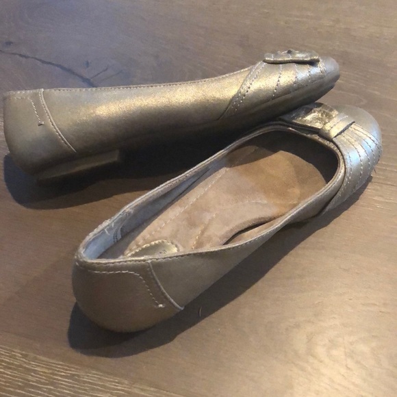 Comfy flats - Picture 3 of 5